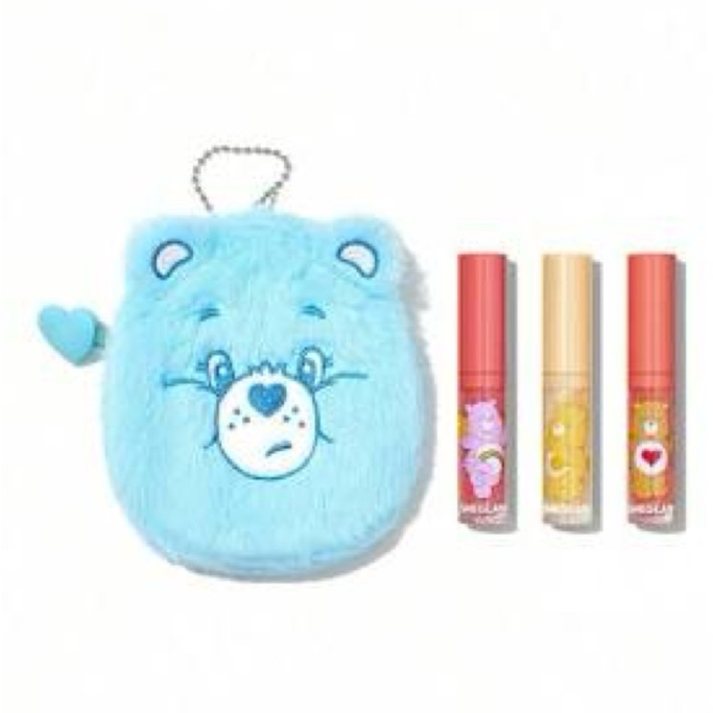 New SHEGLAM Share a Smile Lip Kit Lip Bundle